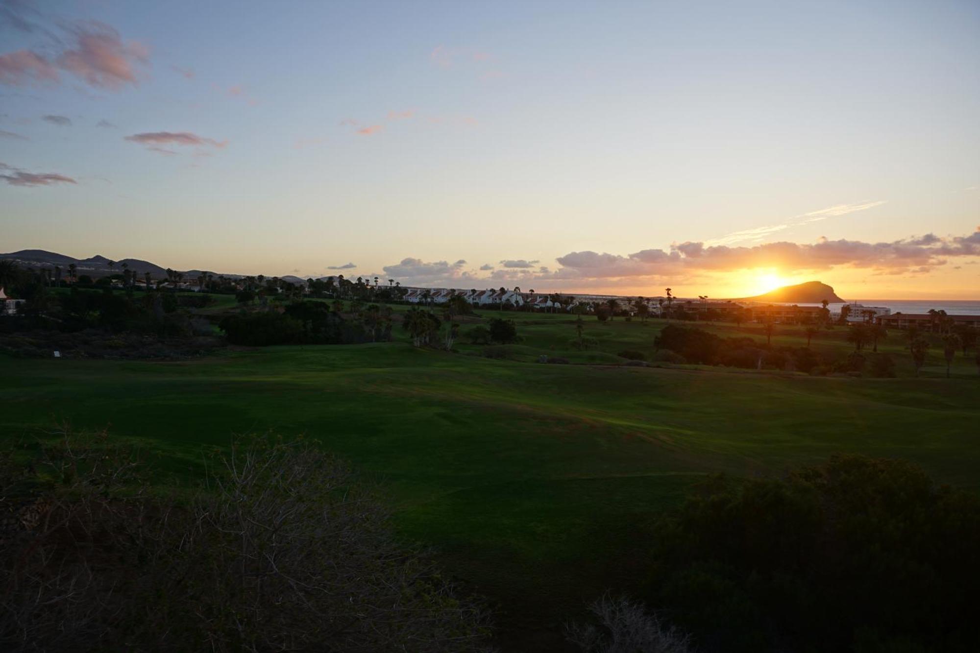 Golf Del Sur Apartment - Magnificent Panorama Of The Ocean, El Teide, And Montana Roja San Miguel de Abona Buitenkant foto
